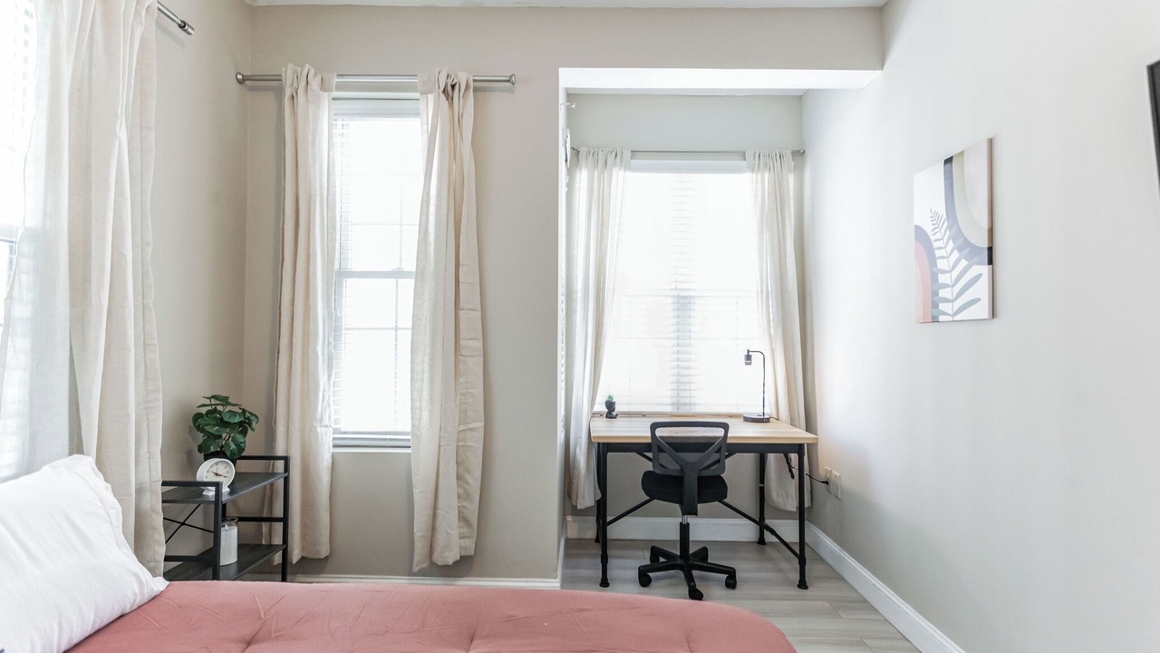 Photo of Bedroom in Chinatown