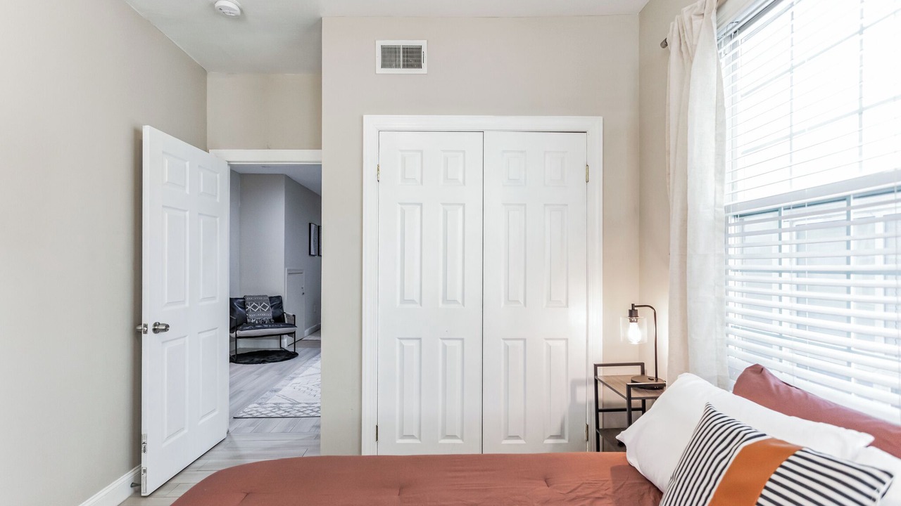 Photo of Bedroom in Chinatown