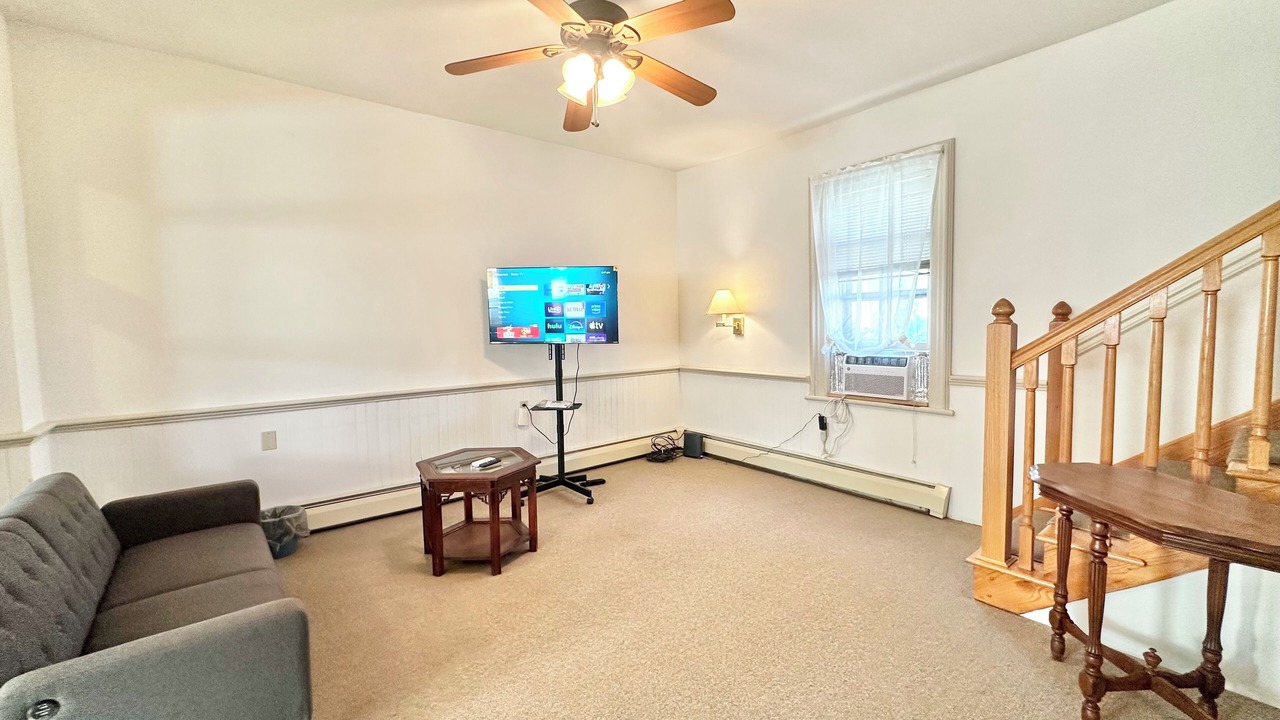 Photo of Livingroom in Danville
