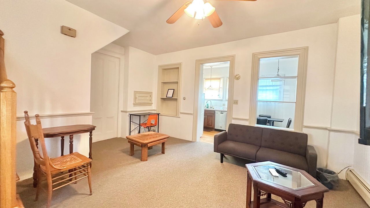 Photo of Livingroom in Danville
