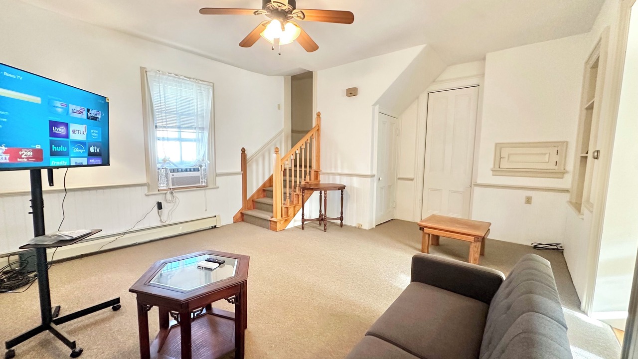 Photo of Livingroom in Danville