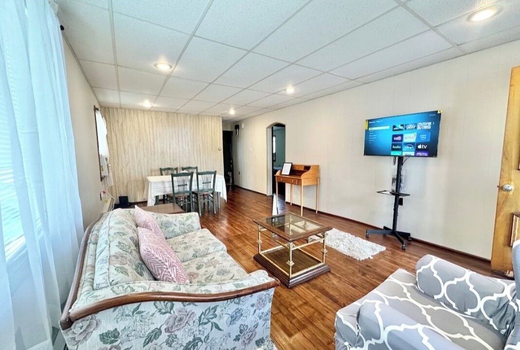 Photo of Livingroom in Danville