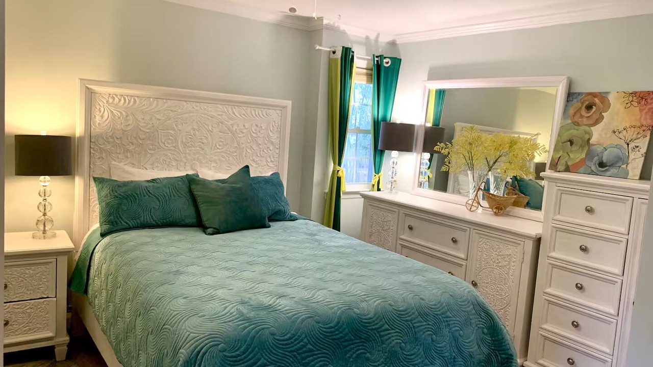Photo of Bedroom in Elwood