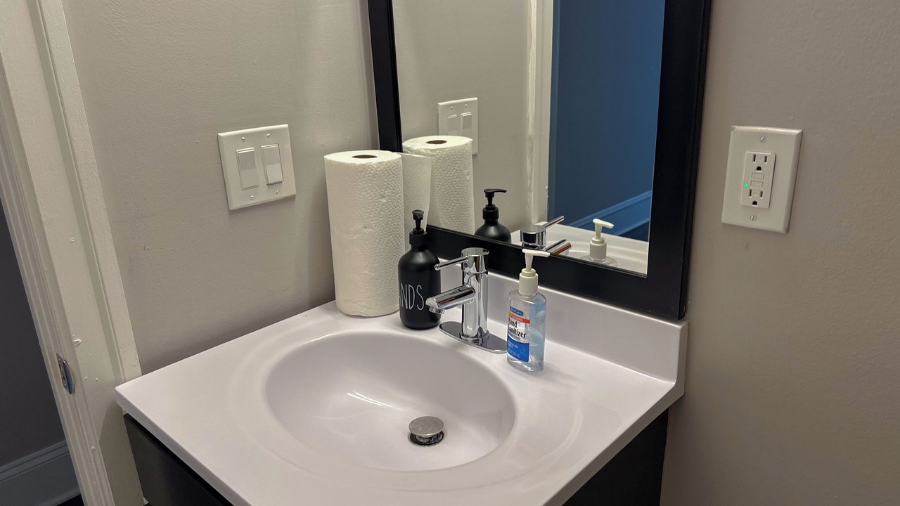 Photo of Bathroom in Downtown Baltimore