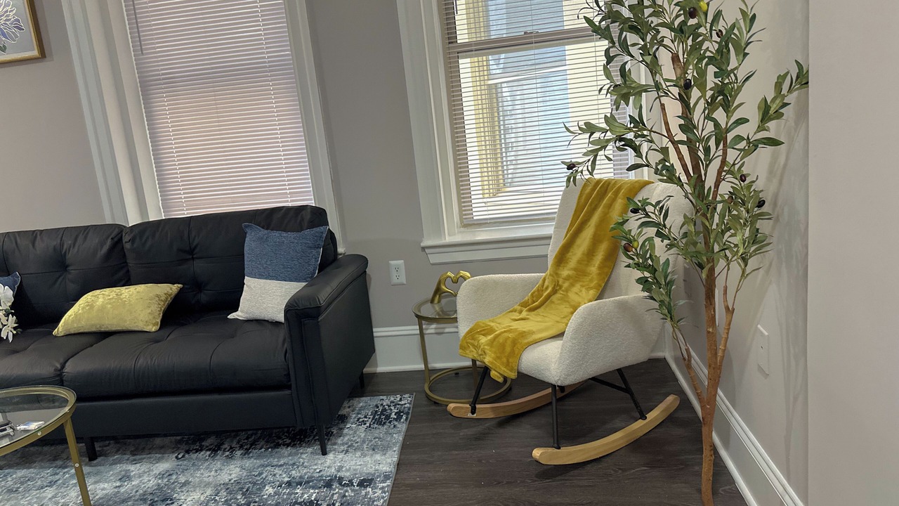 Photo of Livingroom in Downtown Baltimore