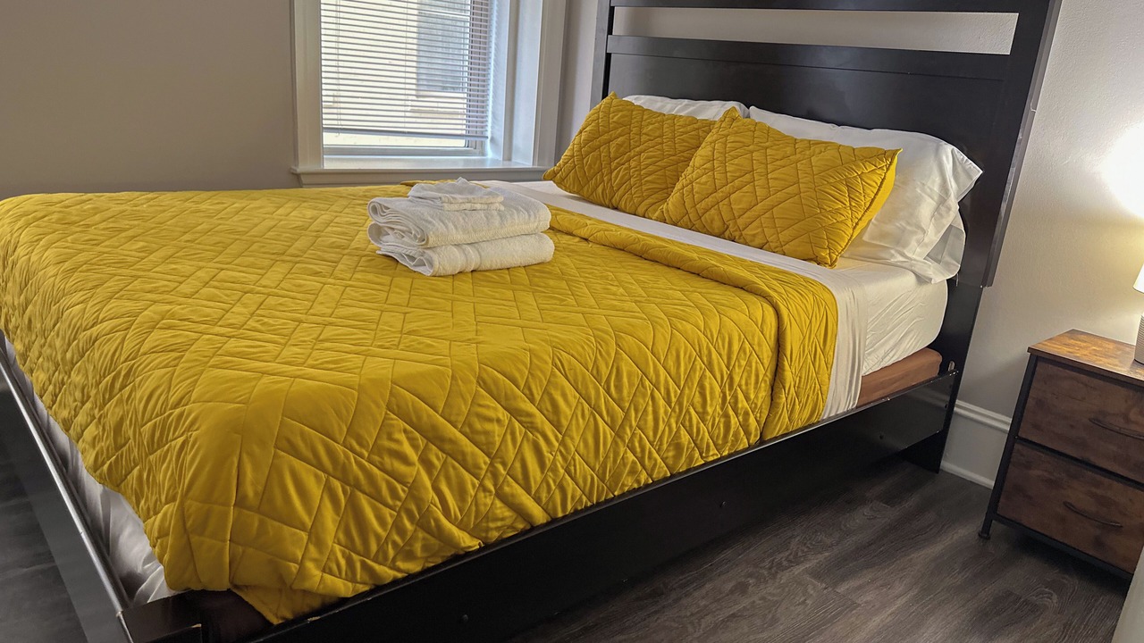 Photo of Bedroom in Downtown Baltimore