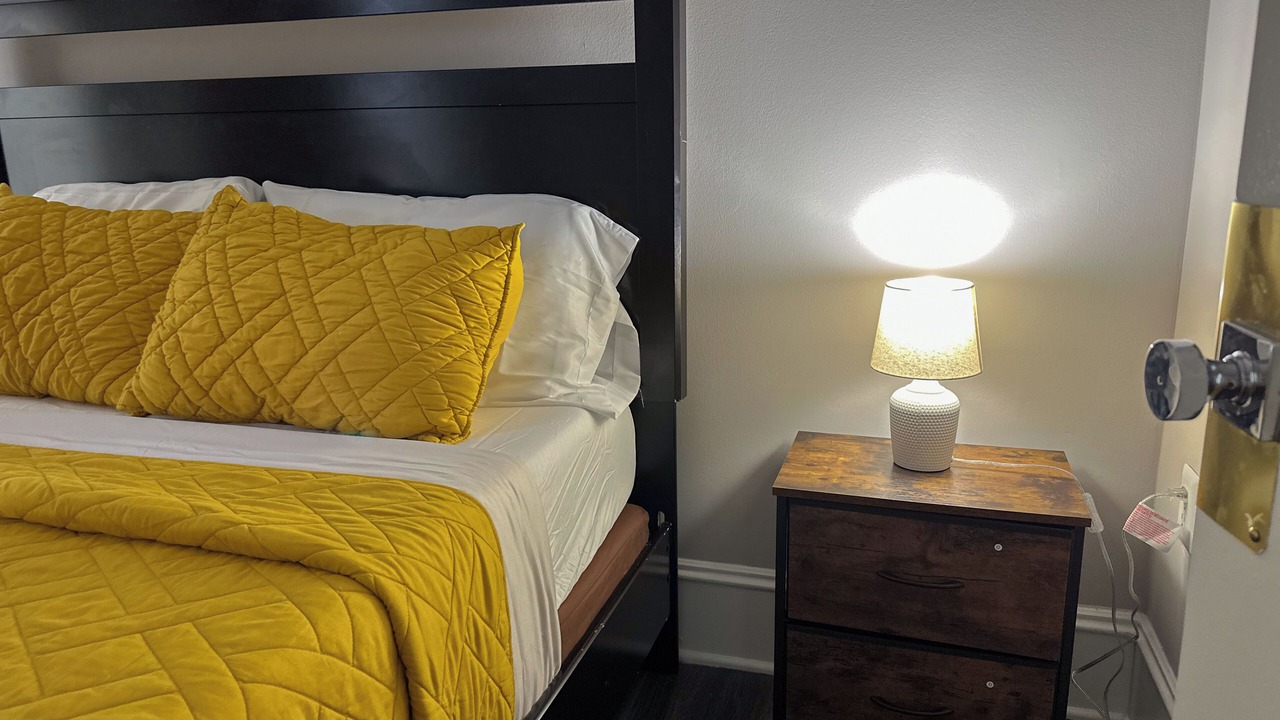 Photo of Bedroom in Downtown Baltimore