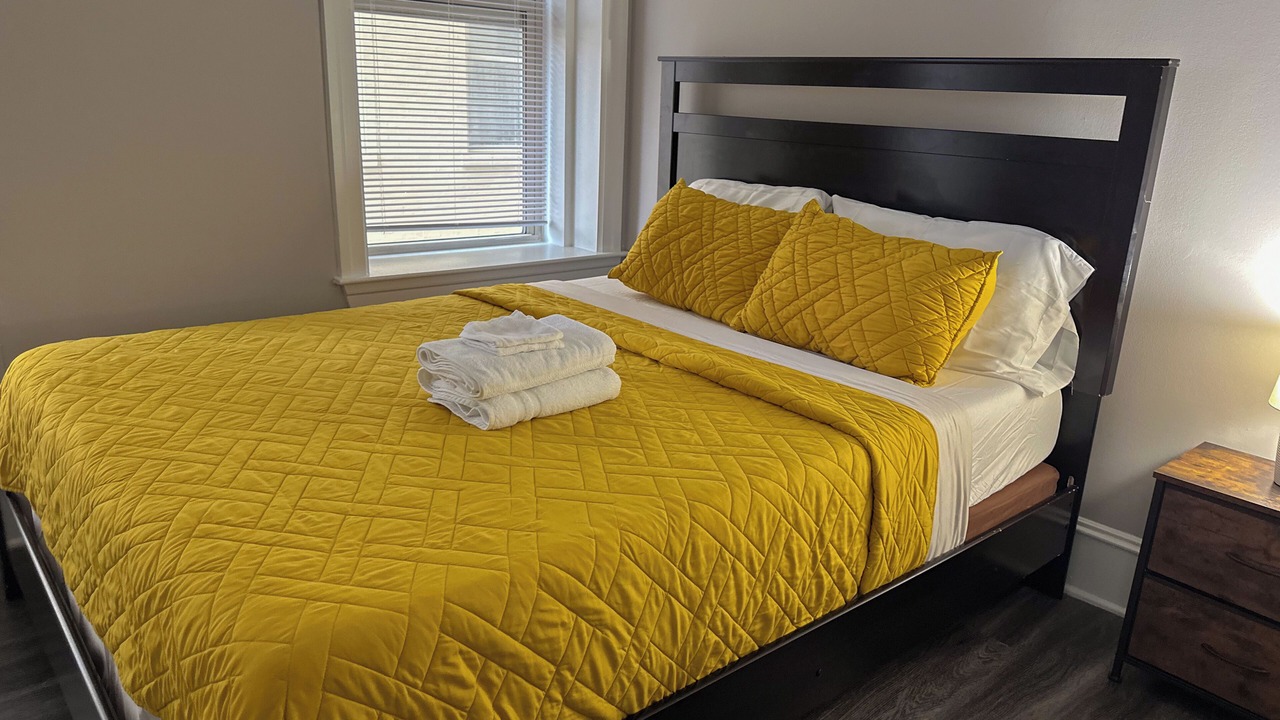 Photo of Bedroom in Downtown Baltimore