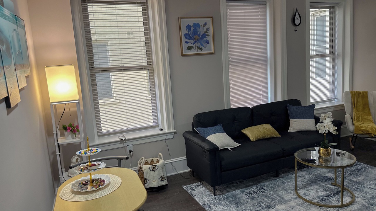 Photo of Livingroom in Downtown Baltimore