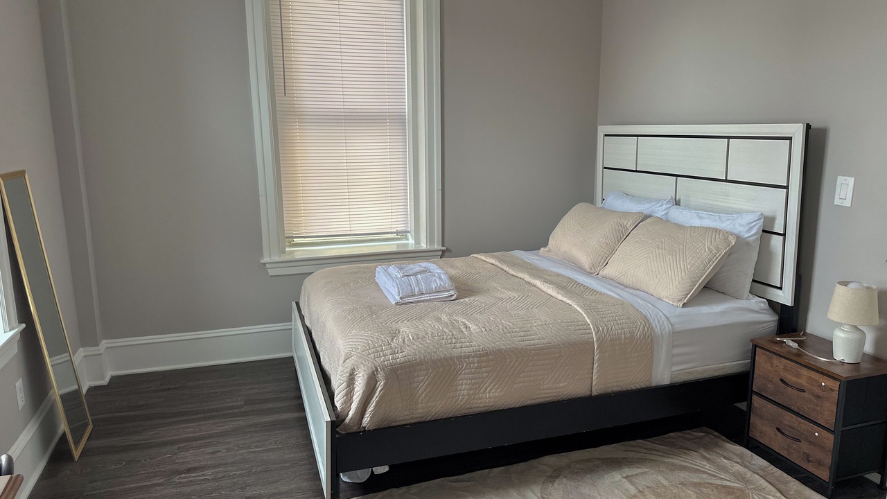 Photo of Bedroom in Downtown Baltimore