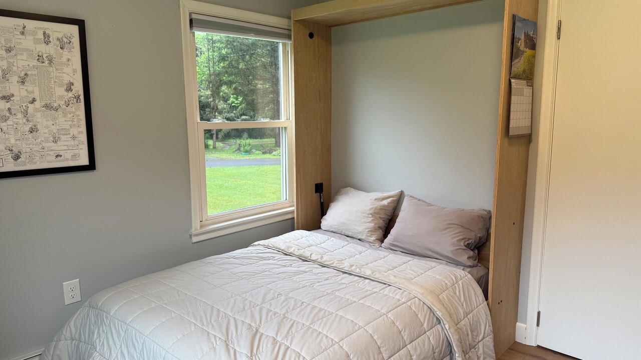 Photo of Bedroom in Waterville