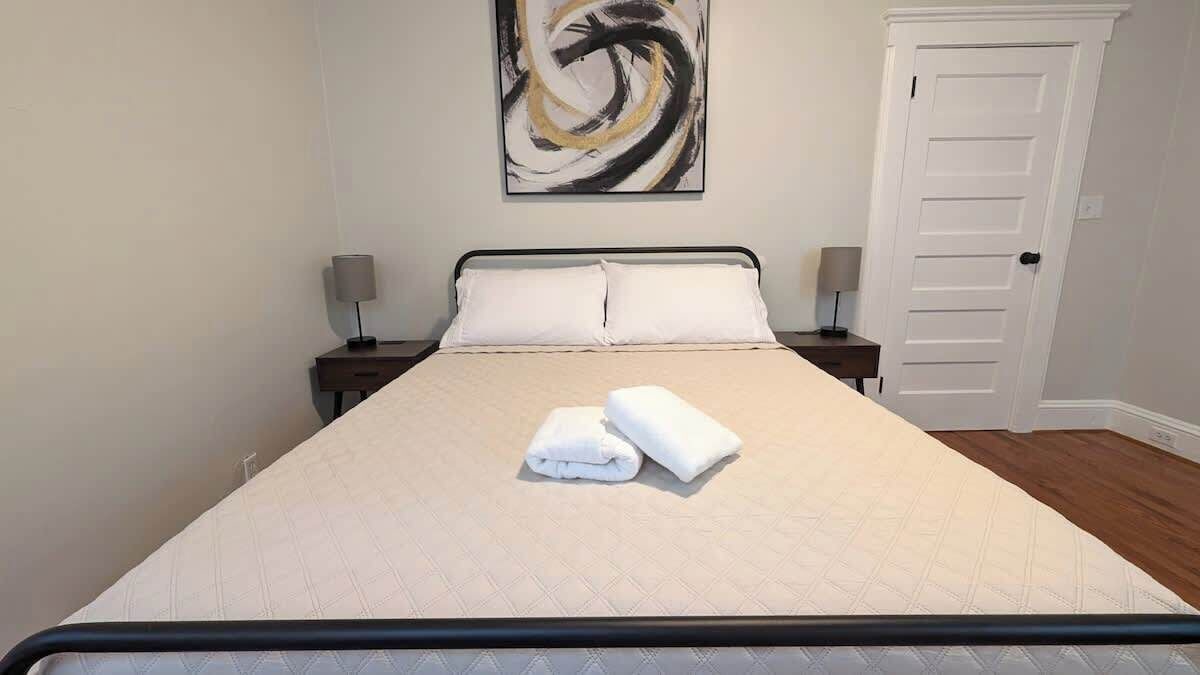 Photo of Bedroom in Orange