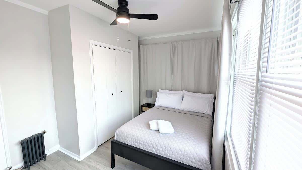 Photo of Bedroom in Orange