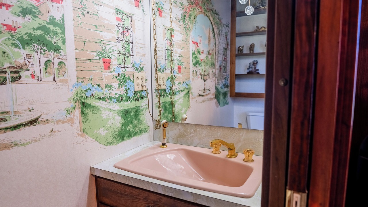 Photo of Bathroom in Kane