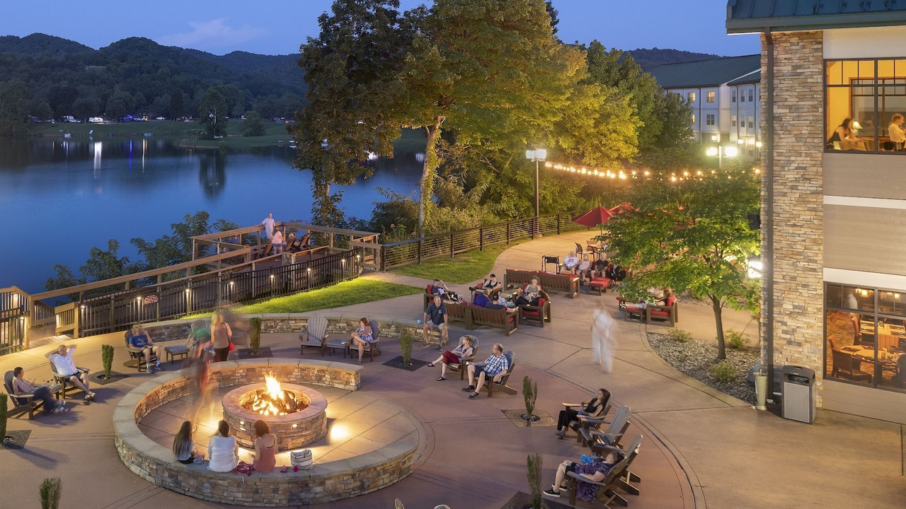 Photo of Others in Roanoke