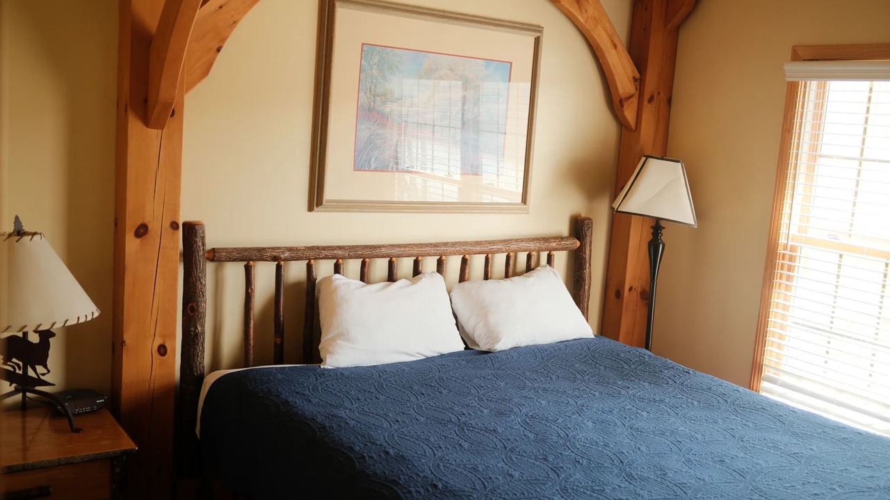 Photo of Bedroom in Roanoke