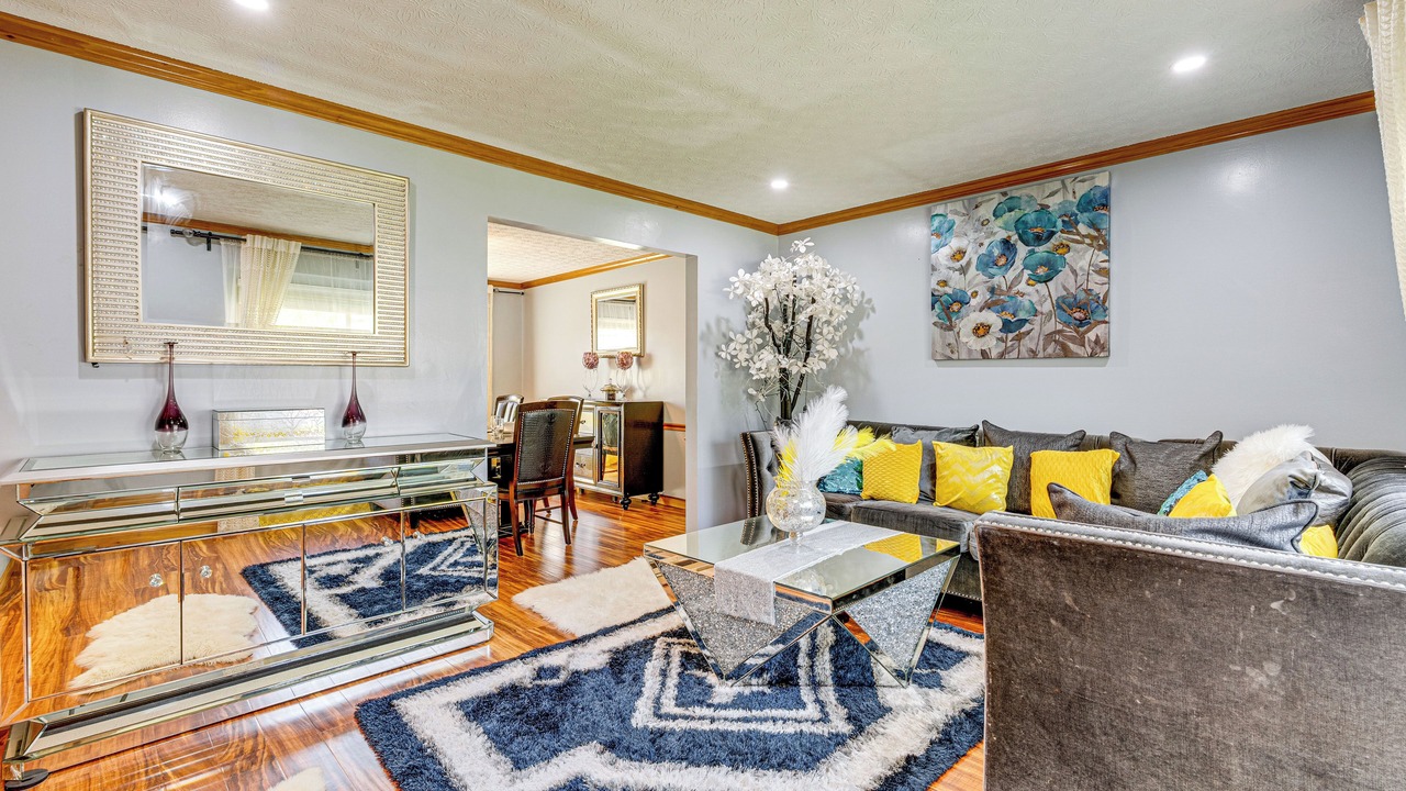 Photo of Livingroom in Gahanna