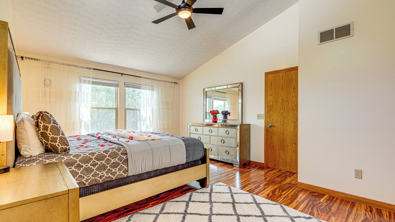 Photo of Bedroom in Gahanna