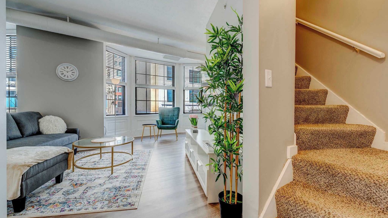 Photo of Livingroom in Gateway District