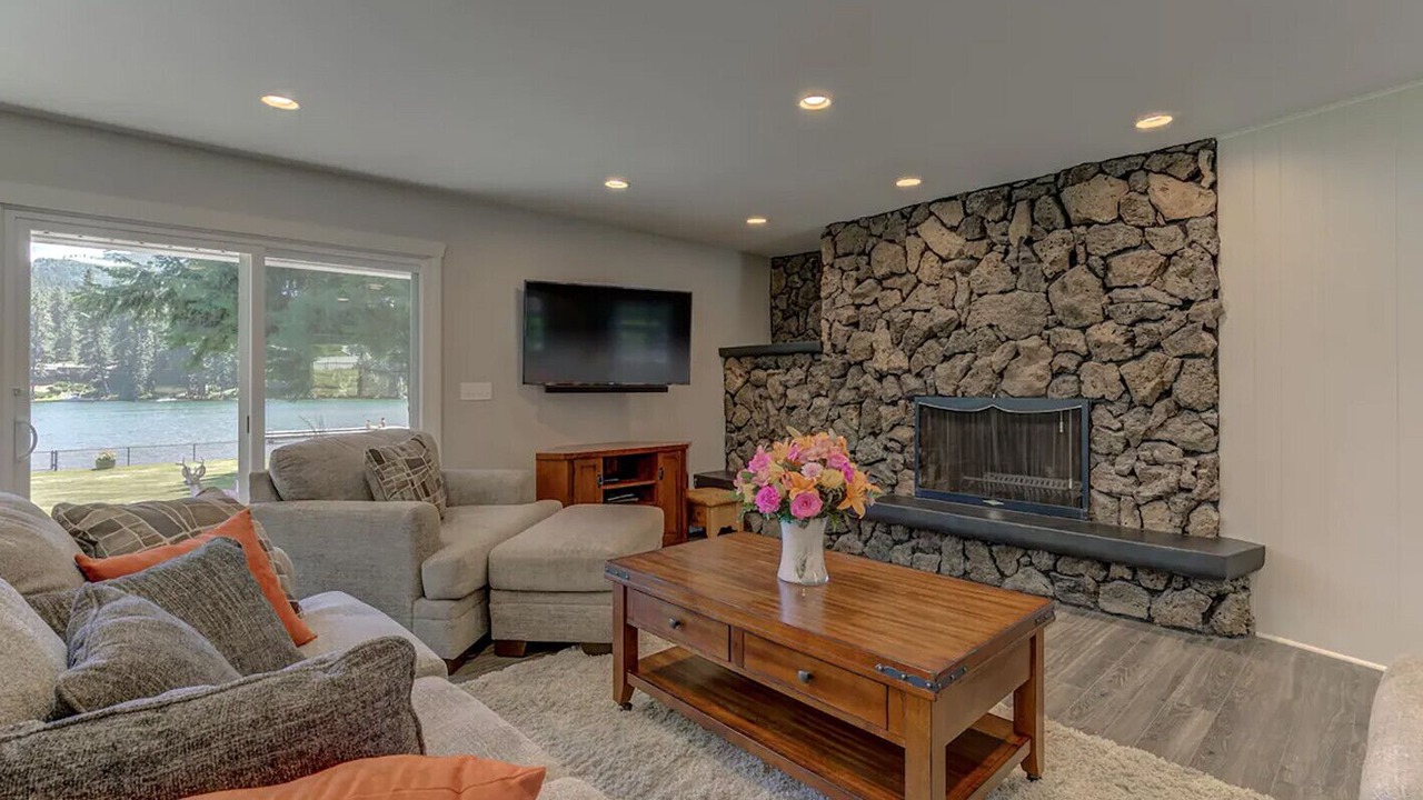 Photo of Livingroom in Post Falls