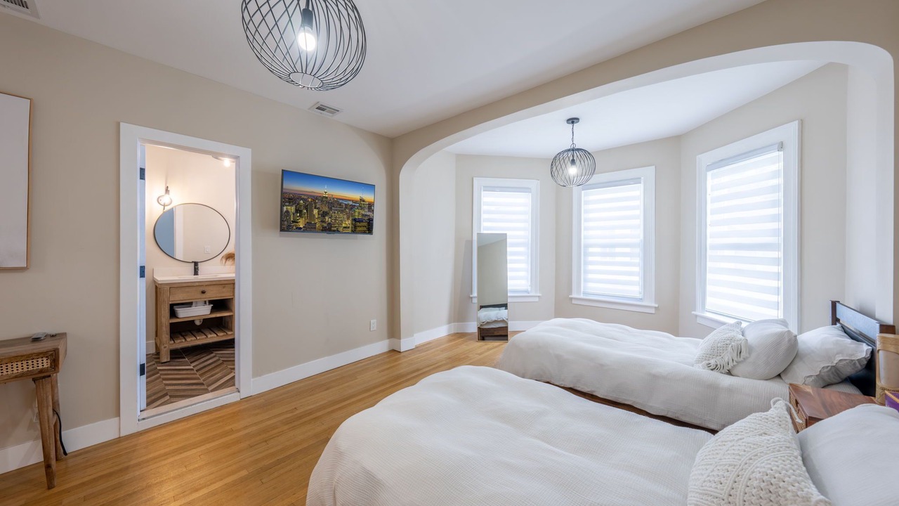 Photo of Bedroom in Roselle