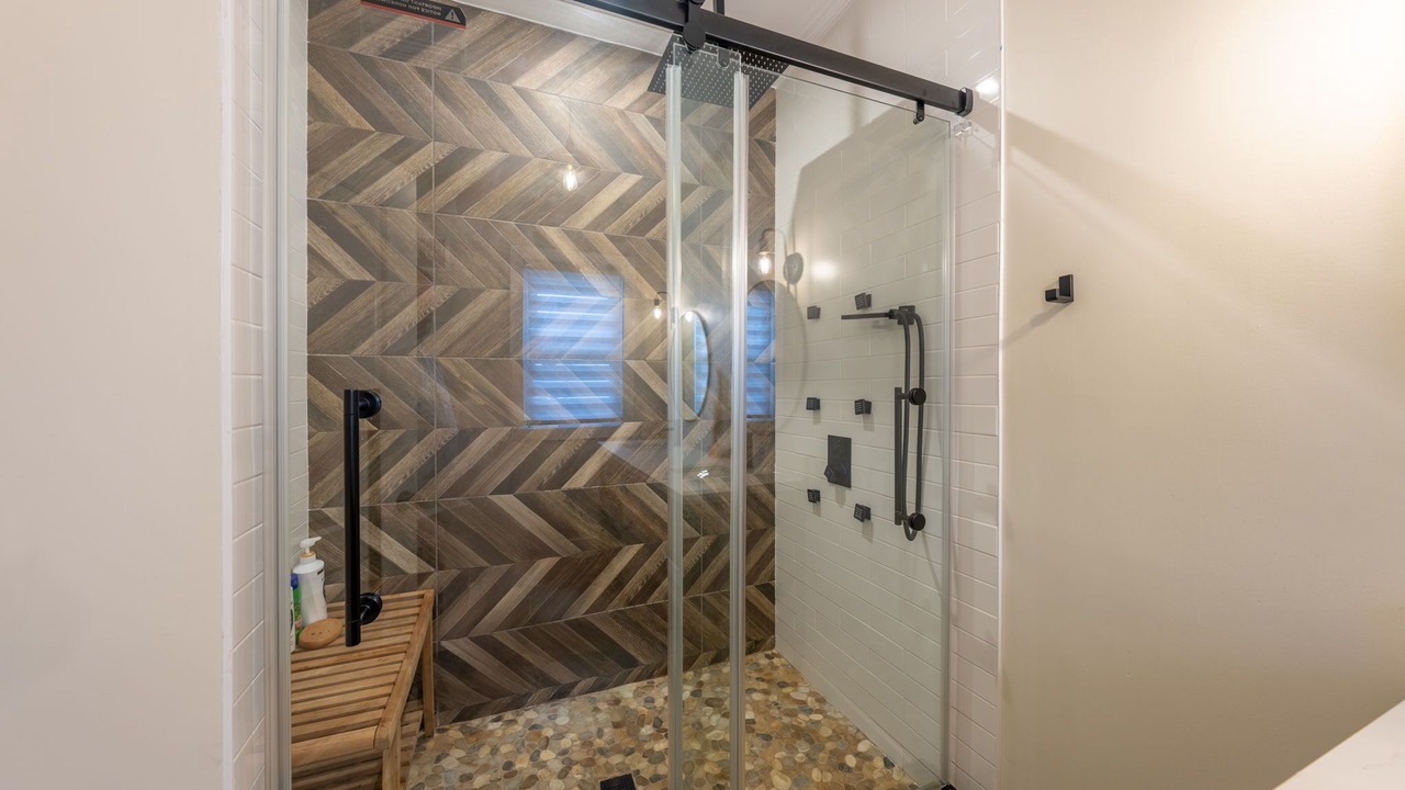 Photo of Bathroom in Roselle