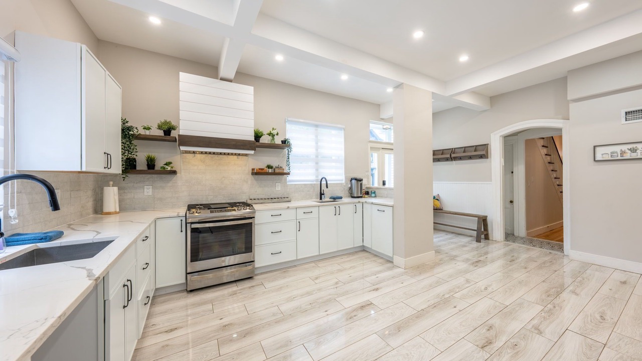 Photo of Kitchen in Roselle