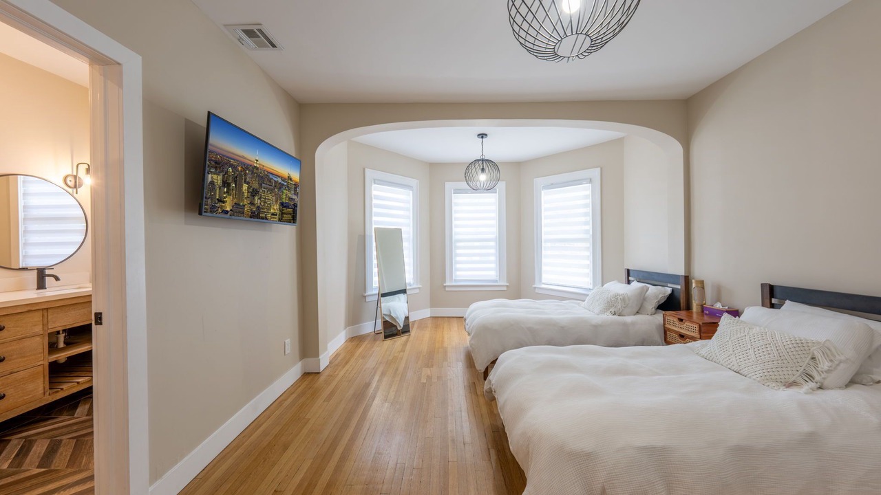 Photo of Bedroom in Roselle
