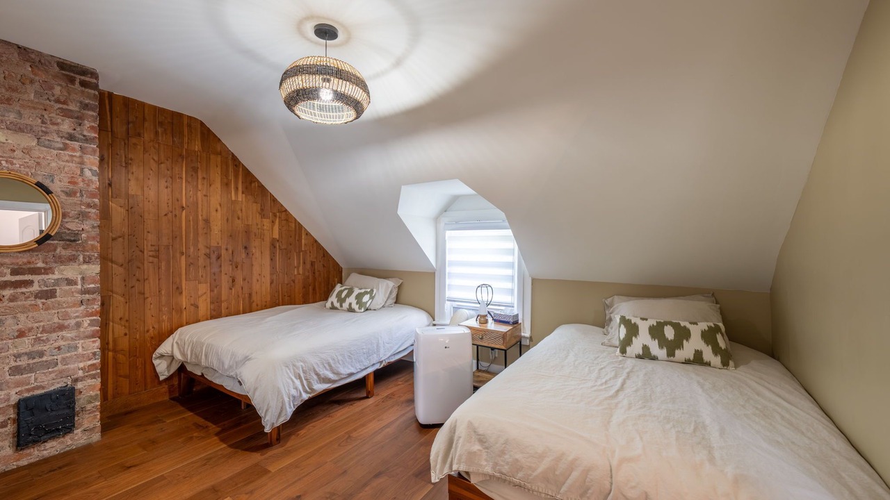 Photo of Bedroom in Roselle
