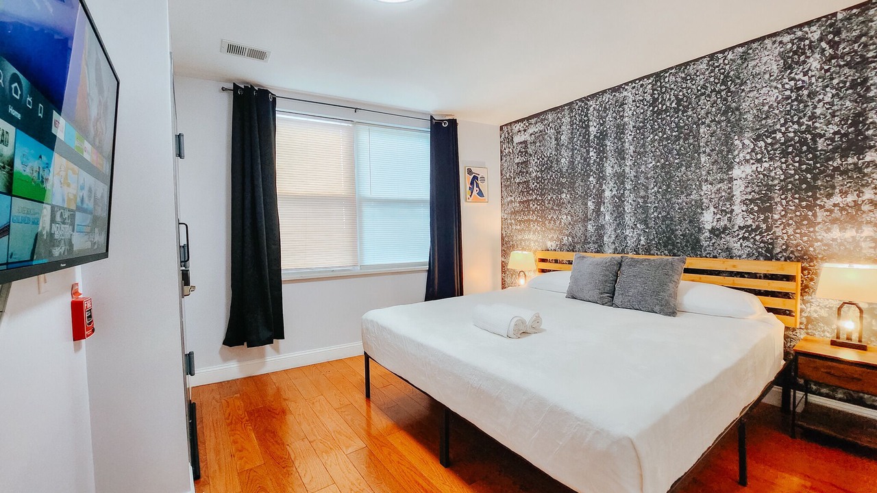 Photo of Bedroom in Center City