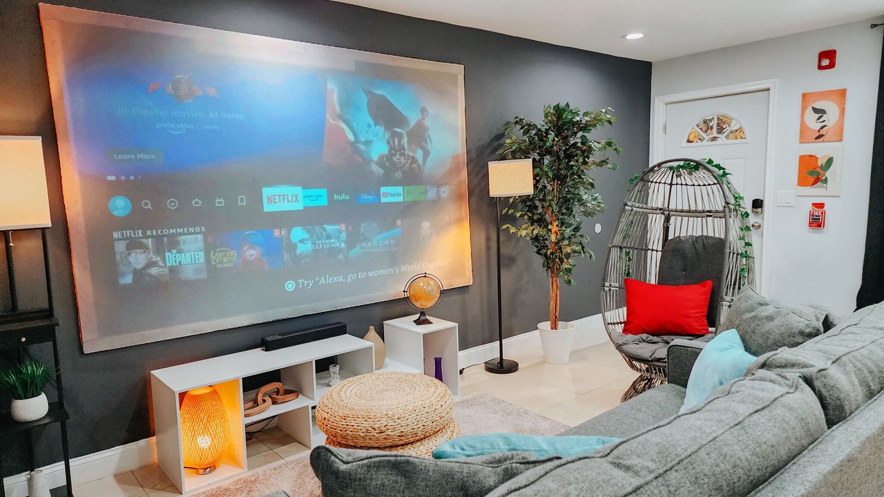 Photo of Livingroom in Center City