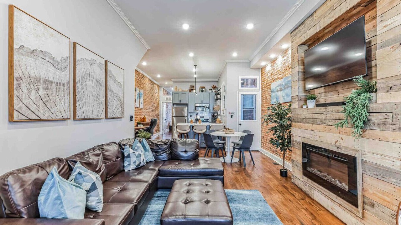 Photo of Livingroom in North Philadelphia West