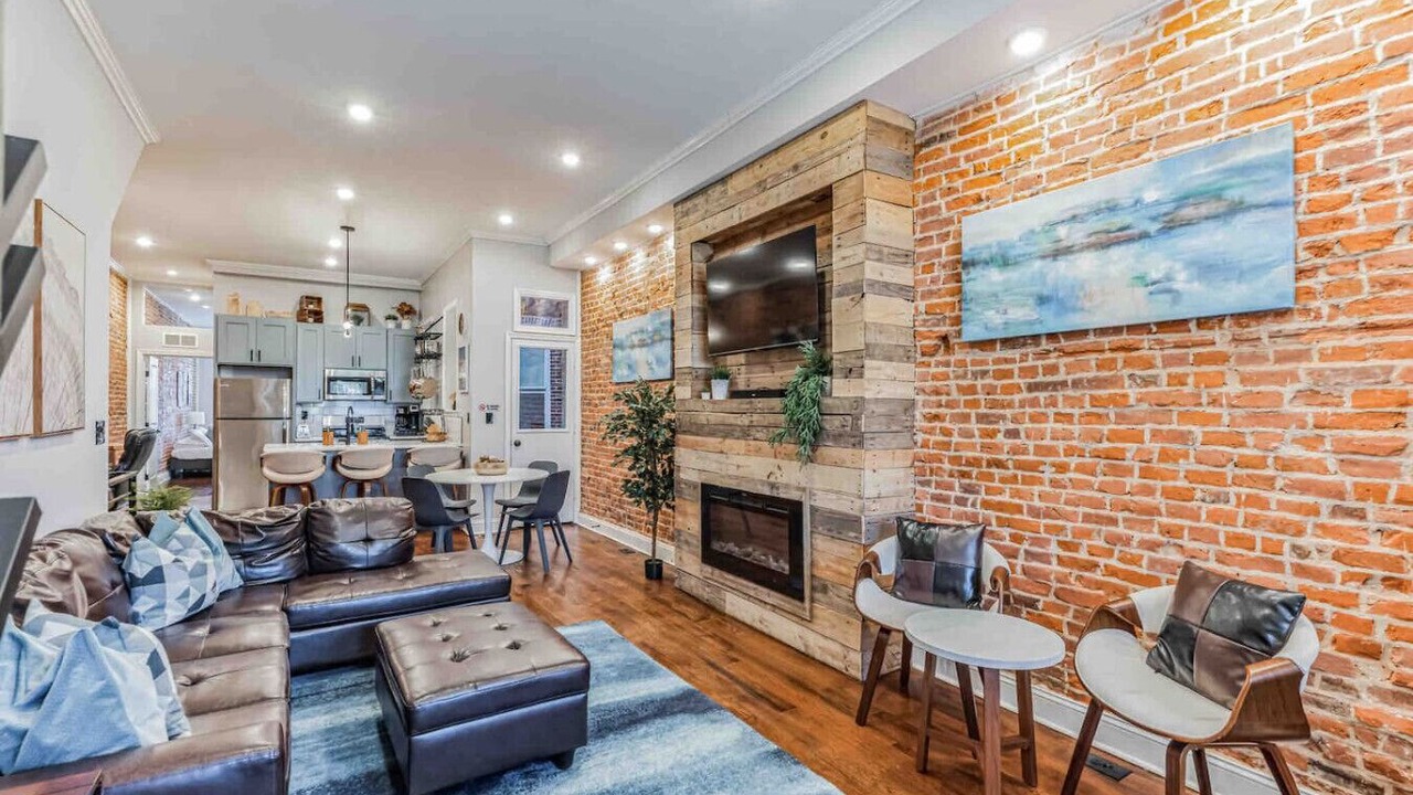 Photo of Livingroom in North Philadelphia West