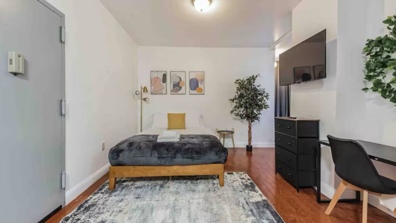 Photo of Bedroom in Center City