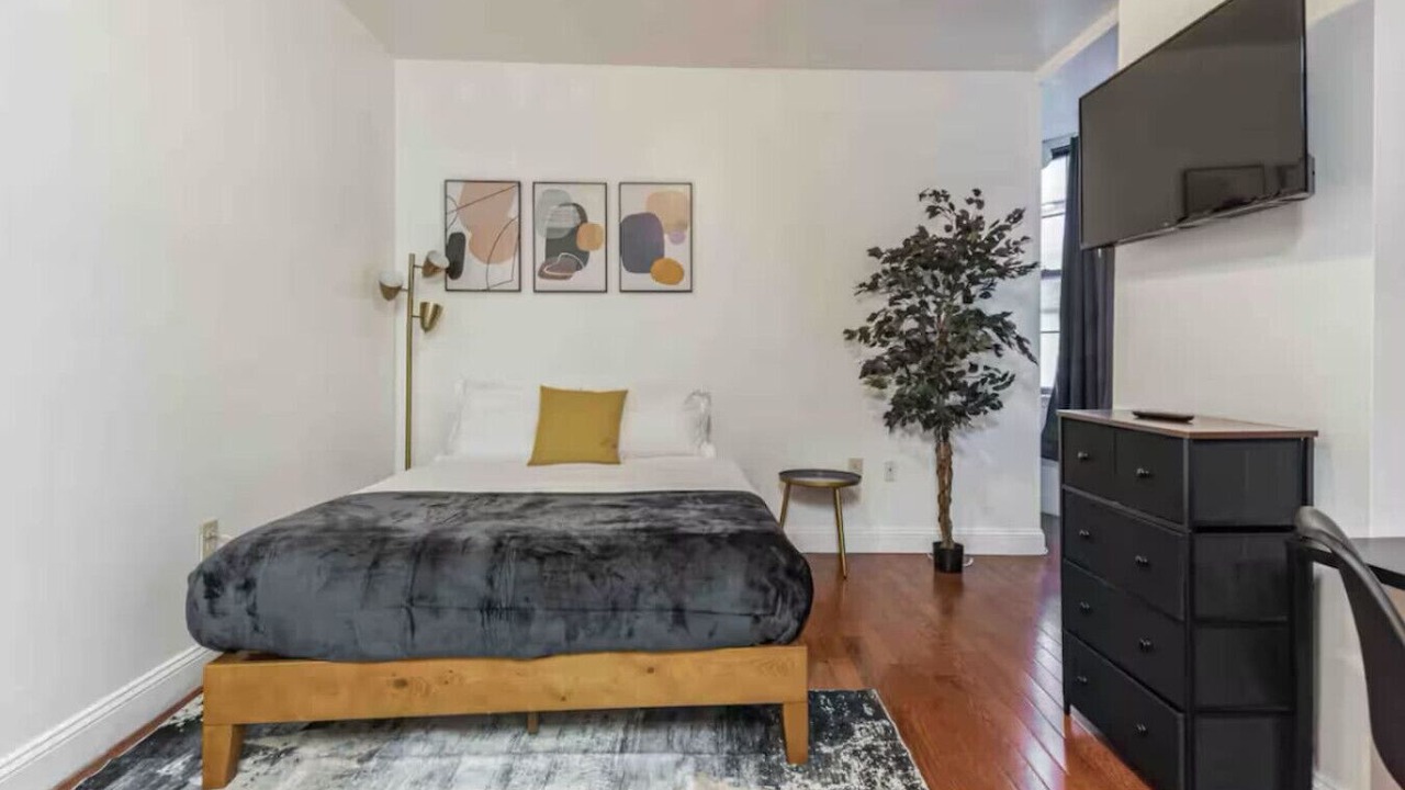 Photo of Bedroom in Center City