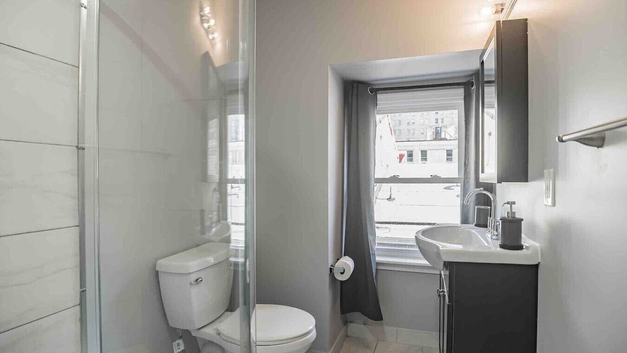 Photo of Bathroom in Center City West