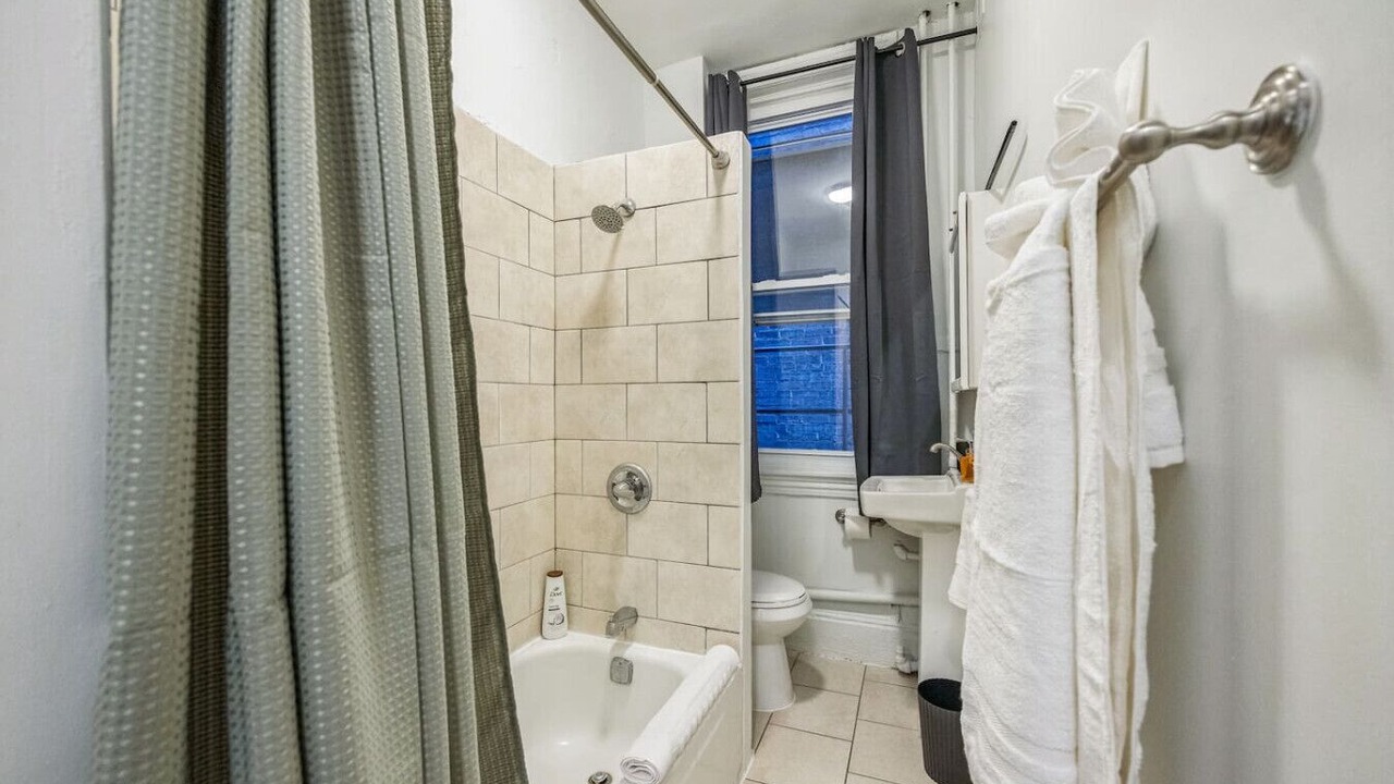 Photo of Bathroom in Center City West