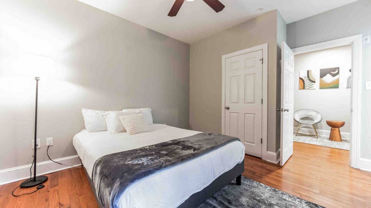Photo of Bedroom in Midtown Village