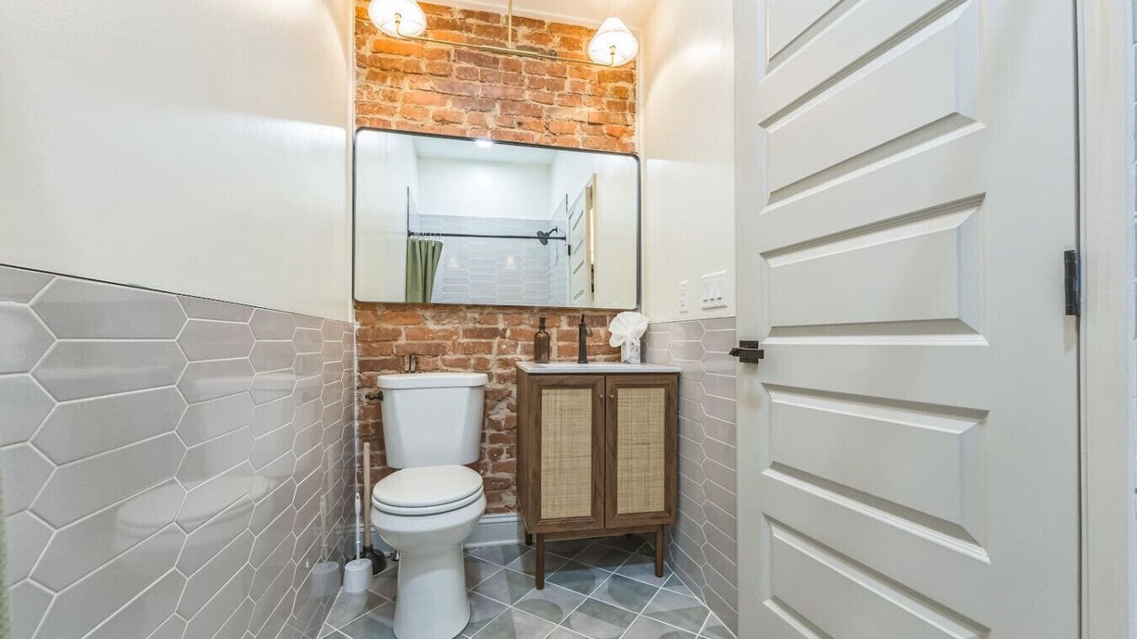 Photo of Bathroom in North Philadelphia West