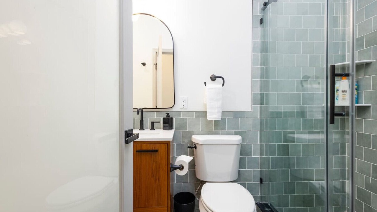 Photo of Bathroom in North Philadelphia West