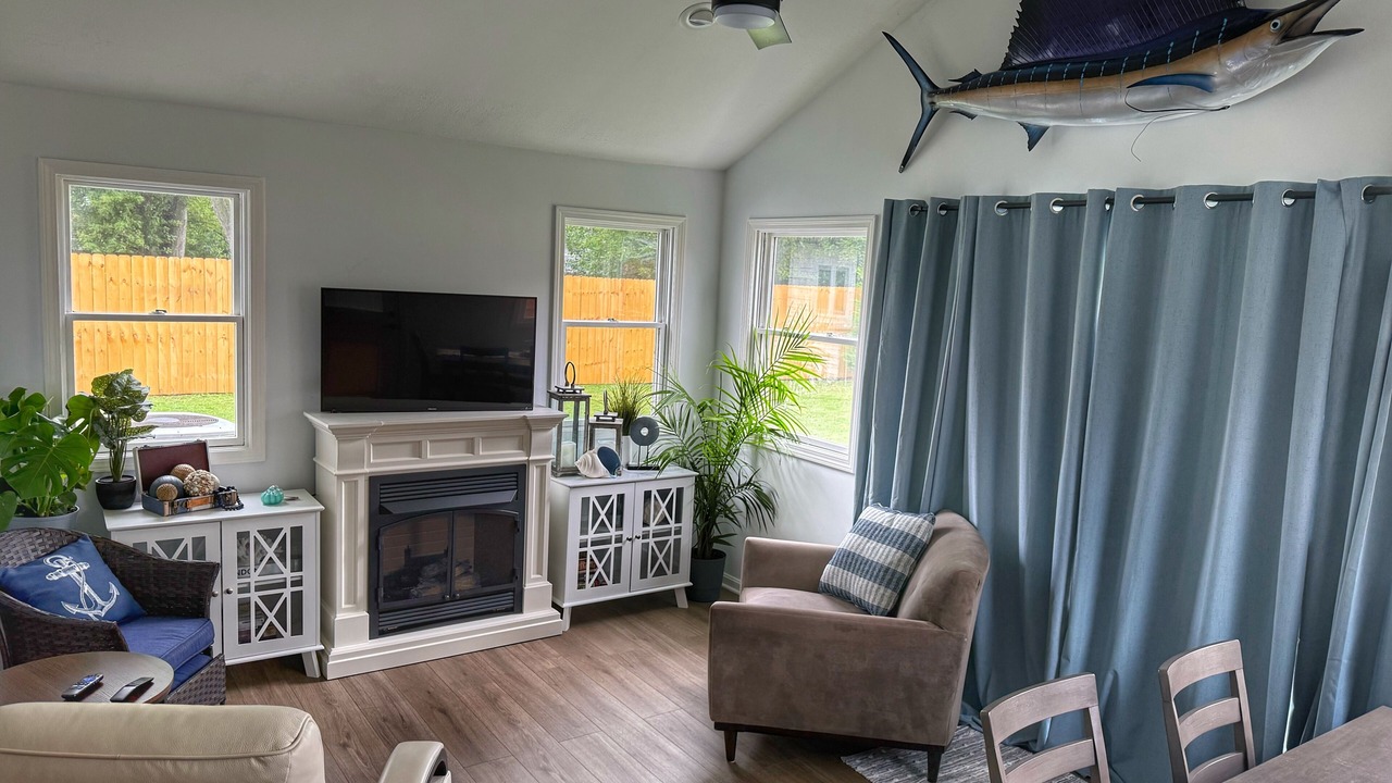 Photo of Livingroom in Cumings Beach Park