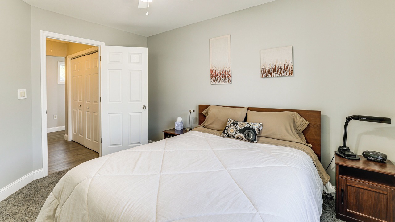 Photo of Bedroom in Waretown