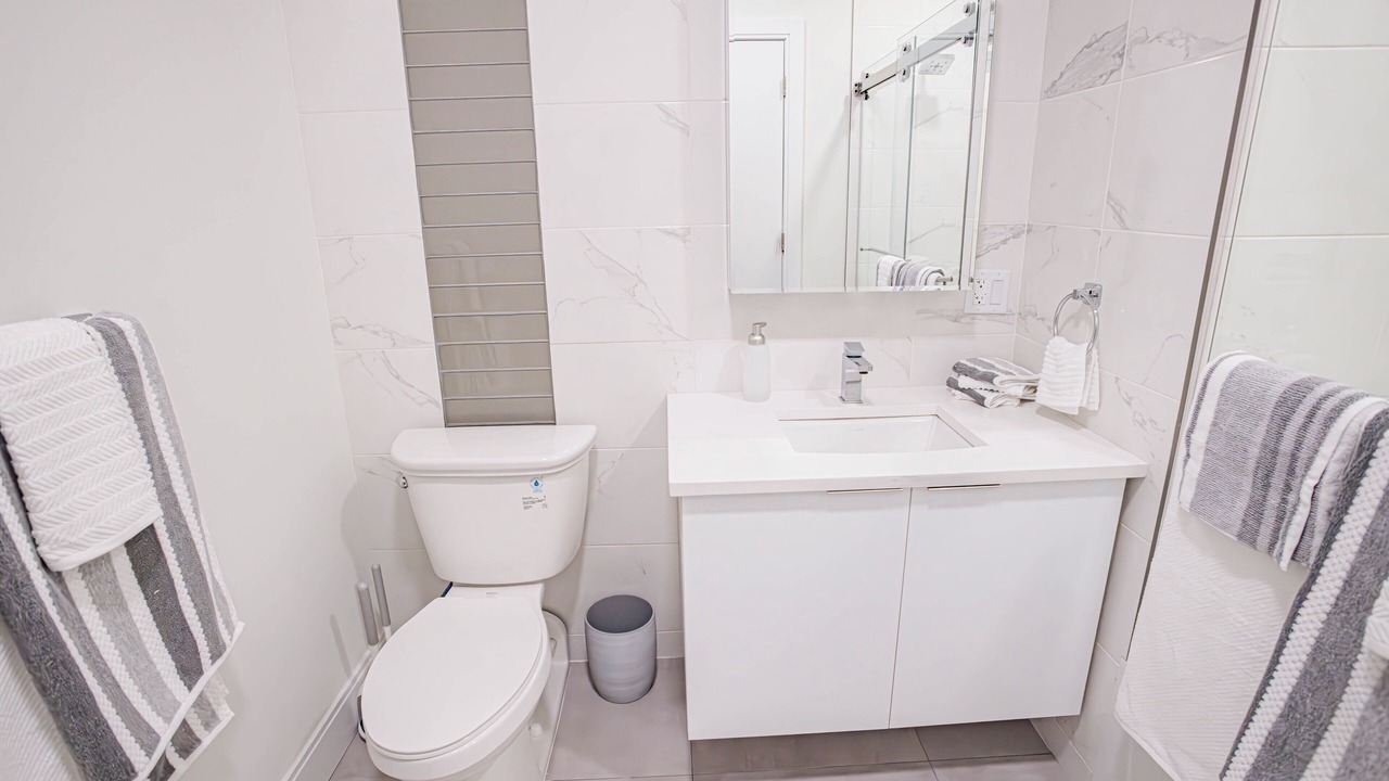 Photo of Bathroom in Union City