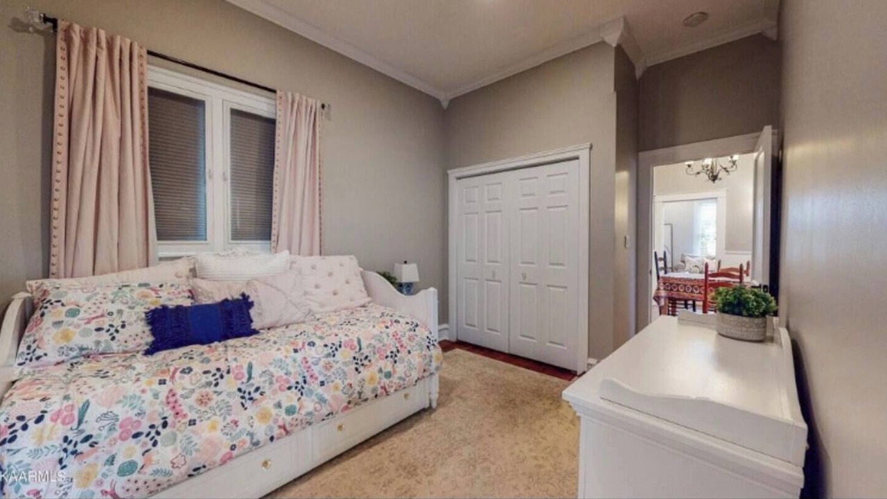 Photo of Bedroom in Clinton