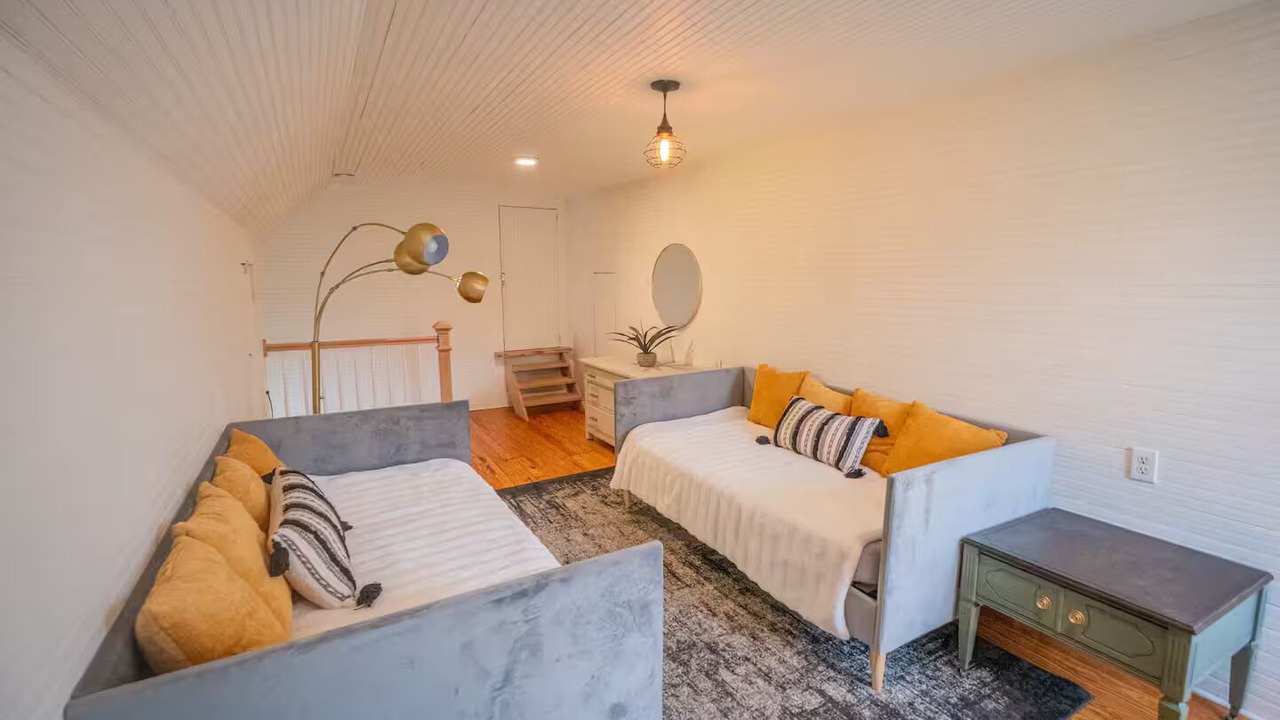 Photo of Bedroom in Clinton