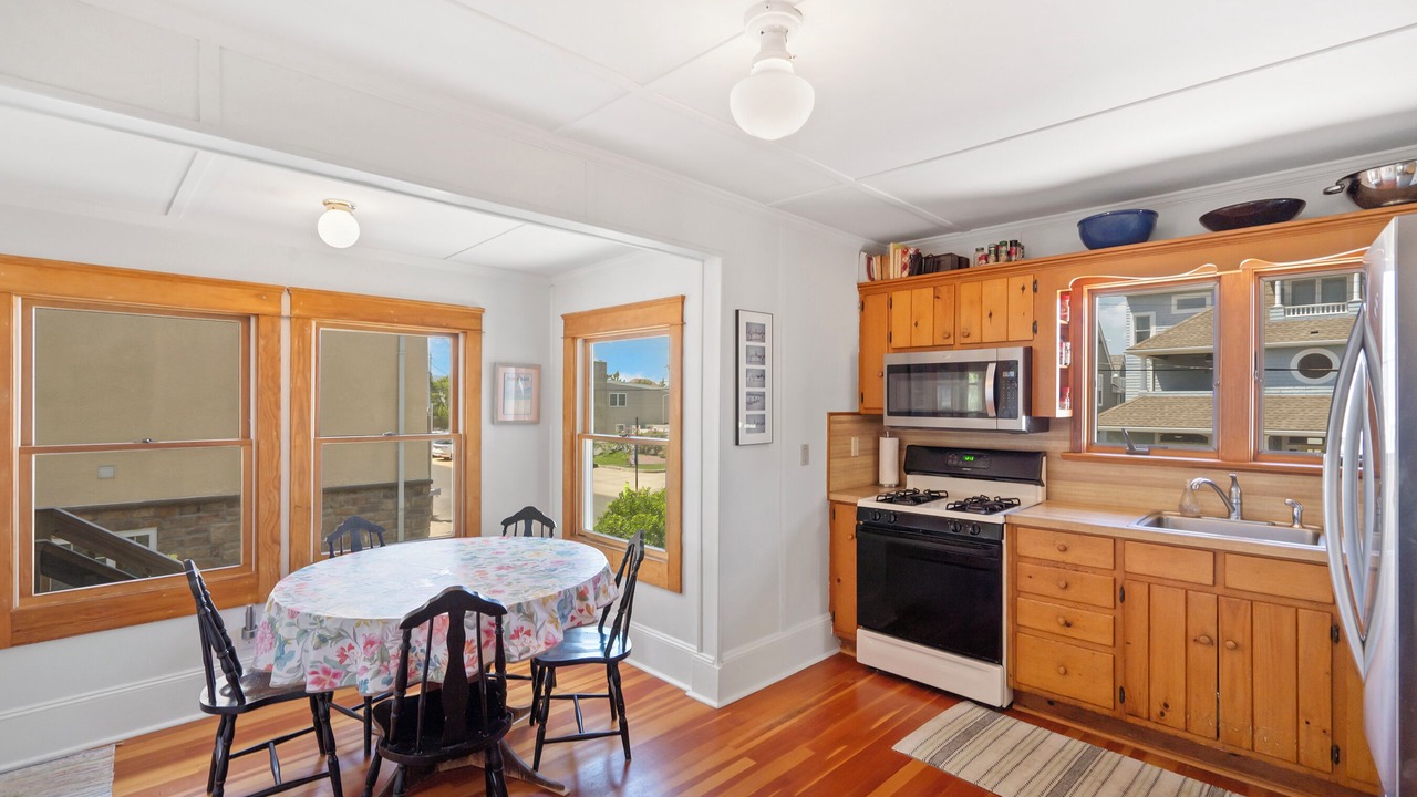 Photo of Kitchen in Mantoloking
