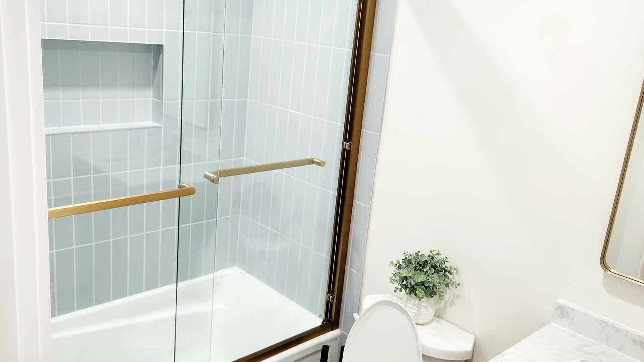 Photo of Bathroom in Weequahic