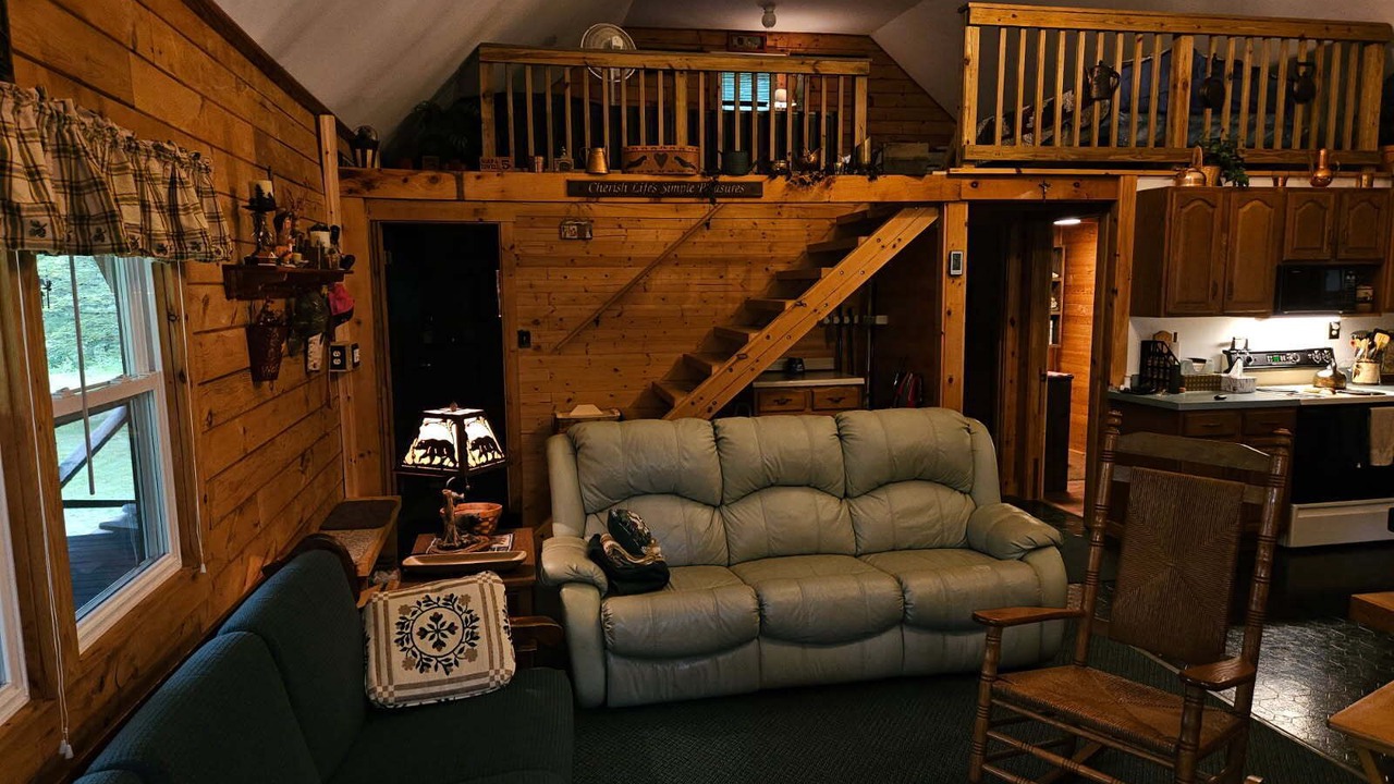 Photo of Livingroom in Farrandsville