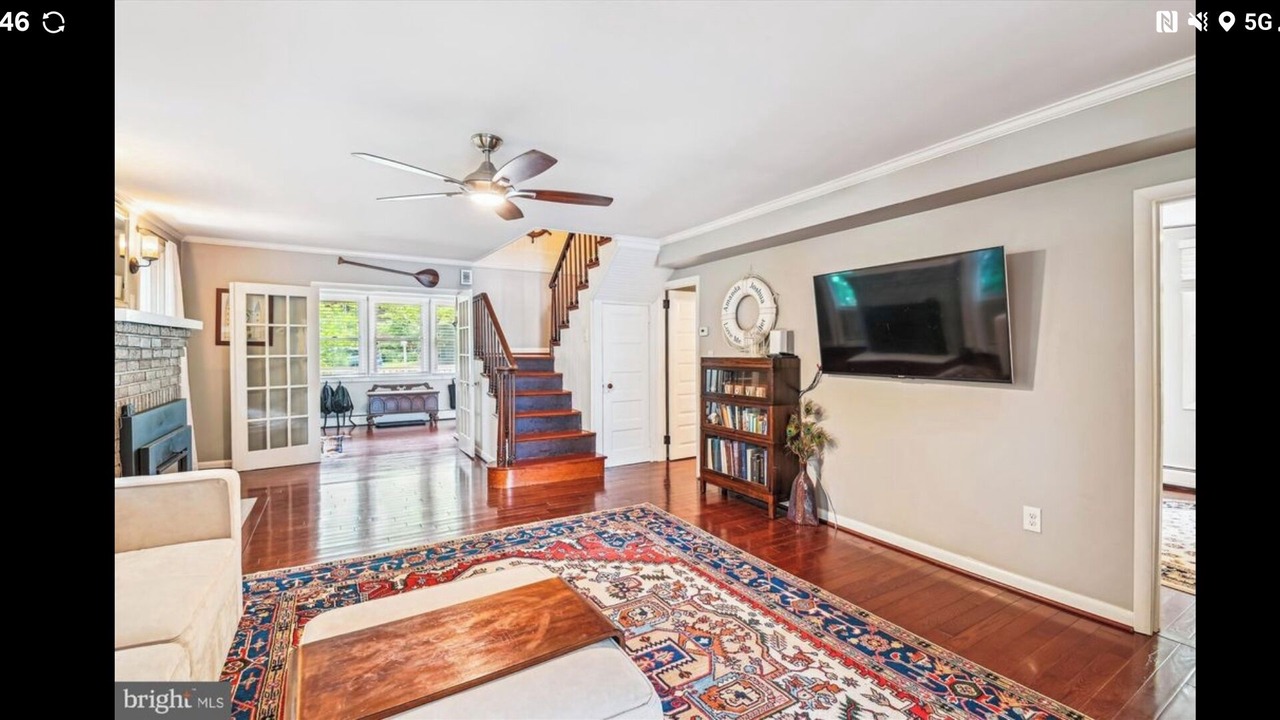Photo of Livingroom in Edgewater