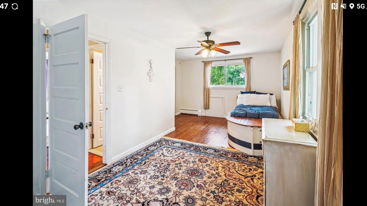 Photo of Bedroom in Edgewater